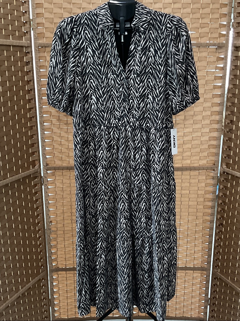 DKNY Black & White Printed V-Neck Midi Dress with Short Puff Sleeves
